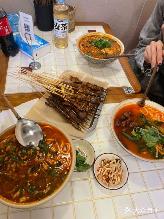 粉八·云南米线·建水烧烤(常熟路店)图片