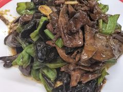 -闯关东东北农家菜(崂山石老人店)