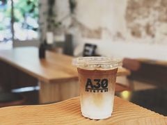椰汁奶咖-A30 BISTRO