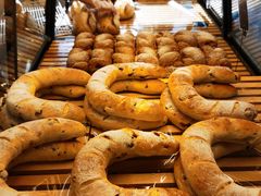 -Dough&Joe团憩(瑞虹天地月亮湾店)