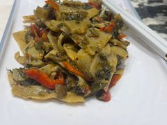 -蔼若春.传承三十年云南菜(金碧公园店)
