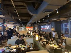 -大头虾越式风味餐厅(光明广场店)