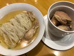 虾仁馄饨面-鼎泰丰(嘉年华•海信广场VILLAGE店)