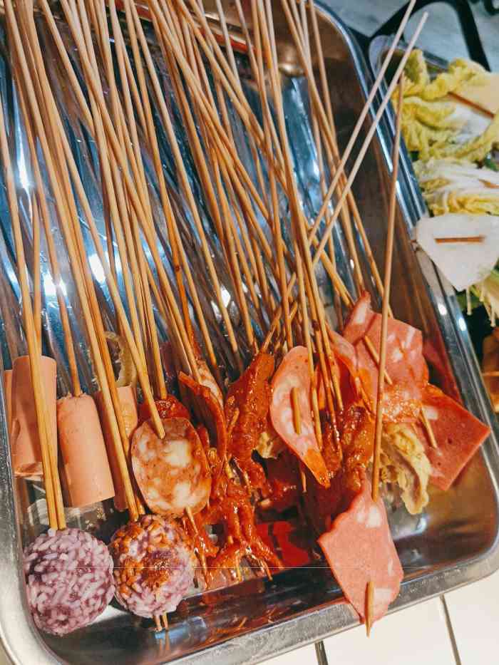 王胖胖牛肉串串火锅-"这是一家位于南孙街上刚开业的一家串串店,.