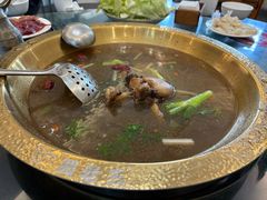 -周老三跷脚牛肉·全牛火锅(非遗传承店)