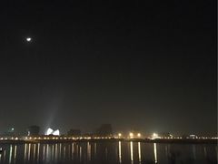 -上海滴水湖皇冠假日酒店