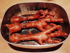 弄堂里的卤鸡爪-弄堂里·寻味杭州(湖滨银泰in77C区店)