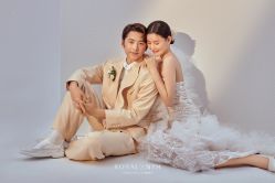 点击看大图 -挪娅婚纱摄影皇家会所