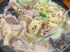-丽虹云南过桥米线(兴工街店)