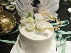 -幸运盒子网红蛋糕房(民族路店)