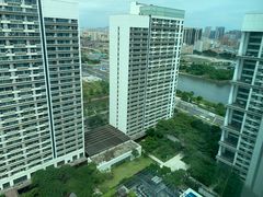 -深圳国际会展中心希尔顿酒店(前海华发冰雪世界店)