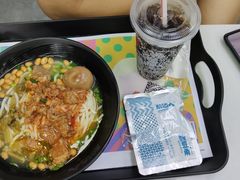 酸汤牛肉汤粉-粉达人·桂林米粉(解放北路店)
