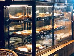 面包甜点陈列柜-星巴克(深圳北站B5检票口)