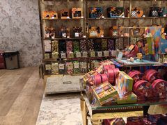 -VENCHI 闻绮(北京国贸商城店)