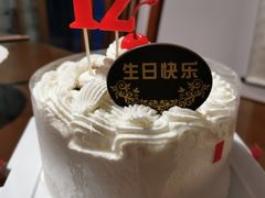 -红宝石·鲜奶小方·海派西点房(金杨店)