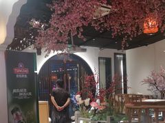 -荷塘秋月·本帮江浙菜(国权路店)