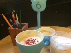 -猫的天空之城概念书店(杭州南宋御街店)