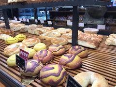 -焙丽拾光(麦凯乐直营店)