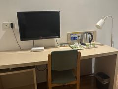 -豪泰168酒店(无锡上马墩靖海地铁站店)