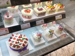 -罗森尼娜(德思勤店)