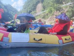 -安吉龙王山峡谷漂流