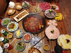 -旧街市鲜货老火锅(大光路店)