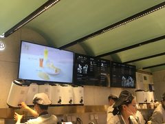 -奈雪的茶(亨特国际广场店)