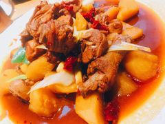 沙湾大盘鸡-塔哈尔·新疆盛宴(城西银泰店)