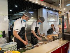 自助取餐区-门框胡同百年卤煮(新街口店)