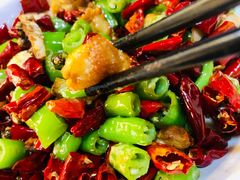 宝宝踩滑板鞋-二孃鸡爪爪(东风路总店)