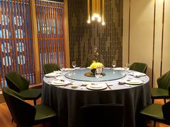 包厢-卯火锅(人和协信店)