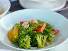 -MONICH牛排融合餐厅(和义大道购物中心店)