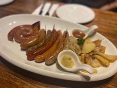 -1886德国汽车餐厅(外滩十六铺码头店)