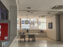 -卡罗酒店(东门晒布地铁站店)