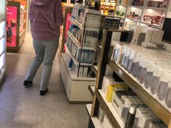 -日上免税店(三径路t3店)