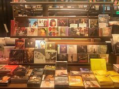 -诚品(信义店)