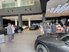 -奔驰上海利星(七宝店)