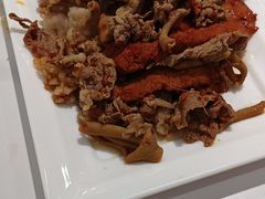 -嘎琉鲜切牛肉自助火锅