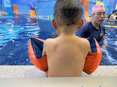 -龙格亲子游泳•水育早教运动中心