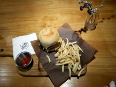 -鱼骨咖啡馆FISHGROOVECOFFEE(大学城店)