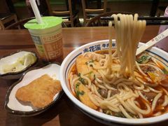-鑫花溪牛肉米粉(东环大润发店)