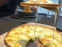 薄底榴莲披萨-悦享绿山墙西餐厅