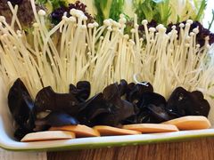 -拾味馆·浓鲜骨汤(光谷天地店)