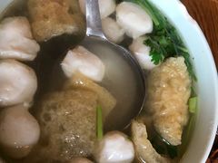 香菜鱼圆汤-双塔老饭店