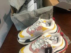 -BALENCIAGA(德基广场店)