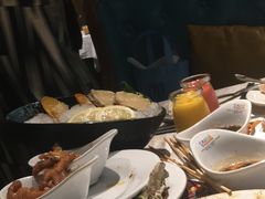 -领鲜活海鲜榴莲自助火锅(东门店)