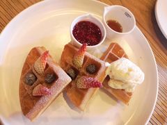 -Common Table · Brunch & Coffee