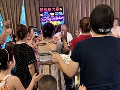 -茅草房·河畔园林火锅