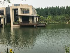 -上海怡沁园度假酒店