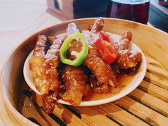 蜜汁蒸凤爪-白天鹅宾馆-宏图府餐厅